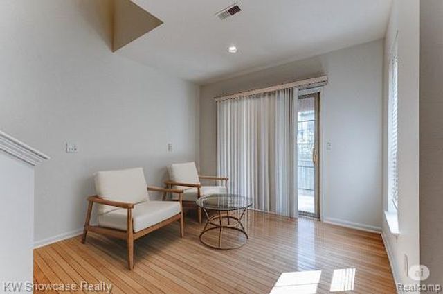 138 Tiffany Lane, Royal Oak, MI 48067