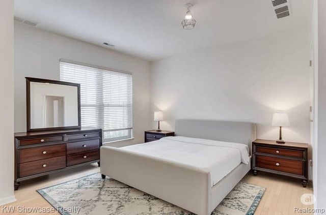 138 Tiffany Lane, Royal Oak, MI 48067