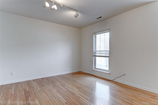 138 Tiffany Lane, Royal Oak, MI 48067