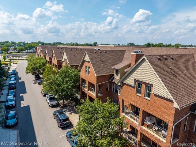 138 Tiffany Lane, Royal Oak, MI 48067