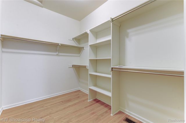 138 Tiffany Lane, Royal Oak, MI 48067