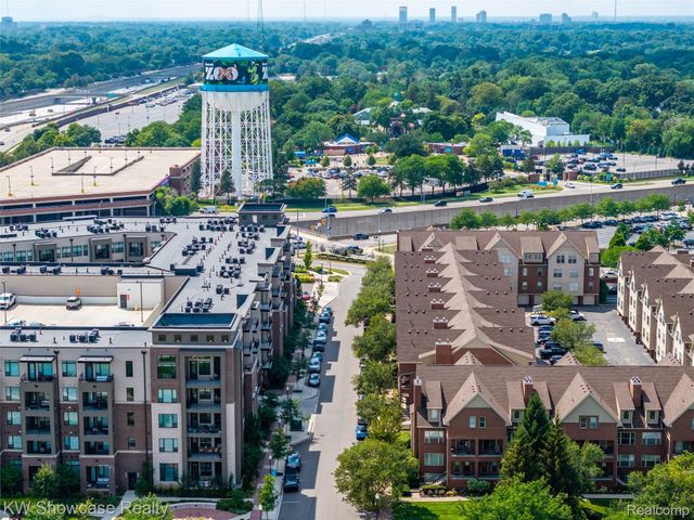 138 Tiffany Lane, Royal Oak, MI 48067