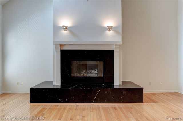 138 Tiffany Lane, Royal Oak, MI 48067