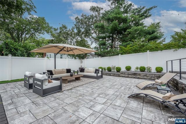 920 Phelps Road, Teaneck, NJ 07666