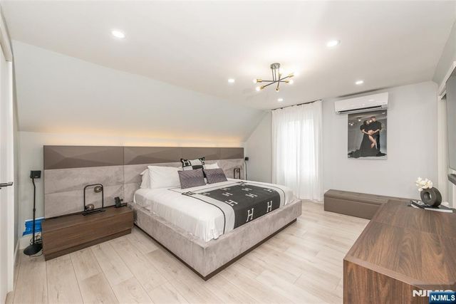 920 Phelps Road, Teaneck, NJ 07666