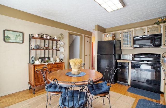 3 S Applewood Court, Fairfield, OH 45014