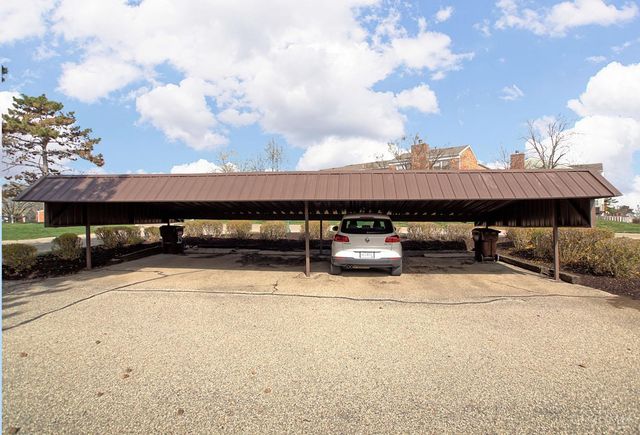 3 S Applewood Court, Fairfield, OH 45014