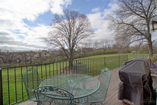 3 S Applewood Court, Fairfield, OH 45014