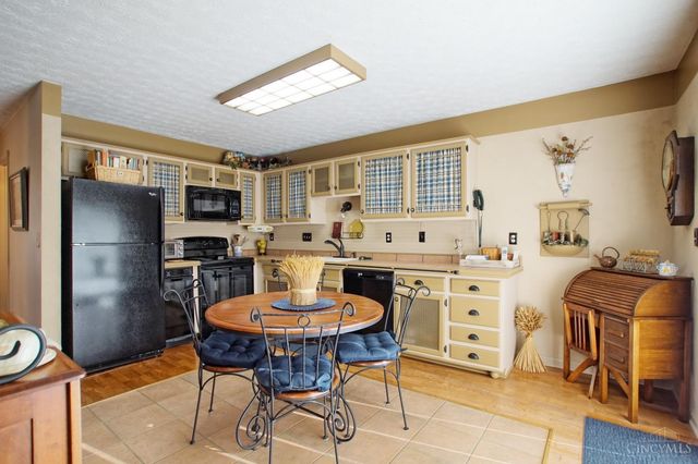 3 S Applewood Court, Fairfield, OH 45014