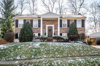 12318 Brookgreen Dr, Louisville, KY 40243