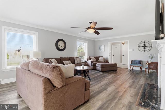 1000 SMALLBROOK LN, York, PA 17403