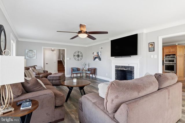 1000 SMALLBROOK LN, York, PA 17403