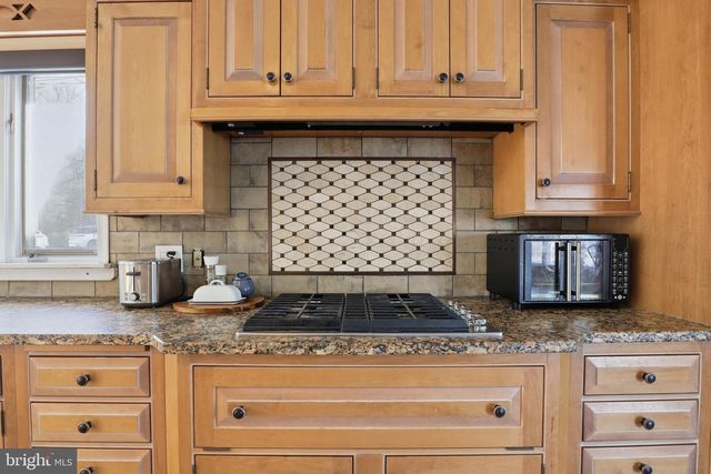 1000 SMALLBROOK LN, York, PA 17403