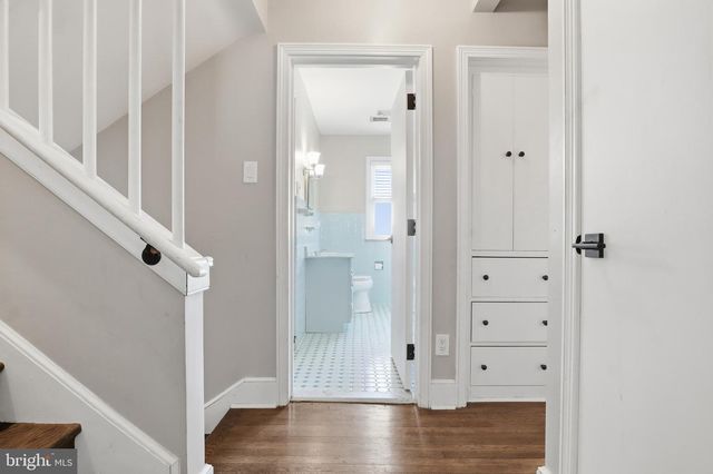 1000 SMALLBROOK LN, York, PA 17403