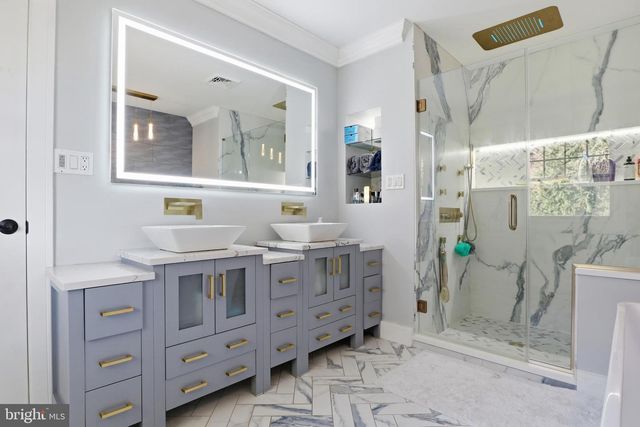 1000 SMALLBROOK LN, York, PA 17403