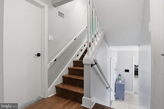 1000 SMALLBROOK LN, York, PA 17403