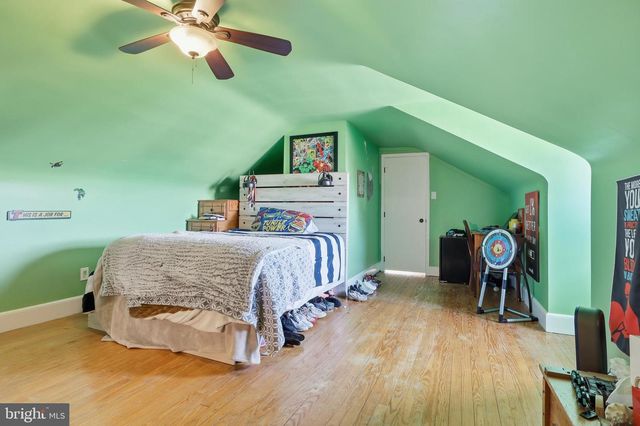 1000 SMALLBROOK LN, York, PA 17403