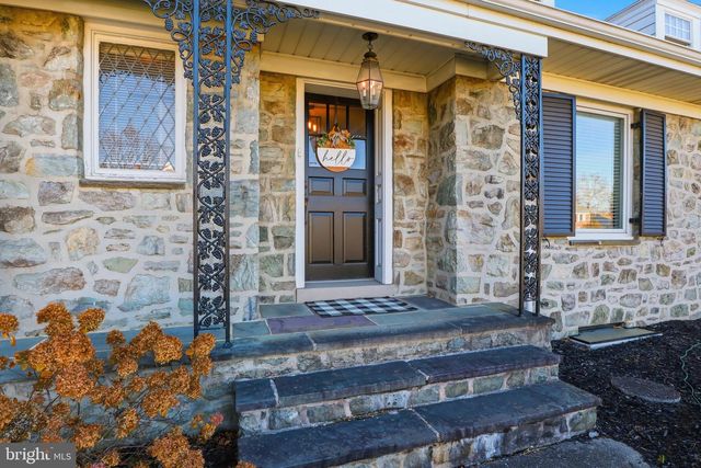 1000 SMALLBROOK LN, York, PA 17403