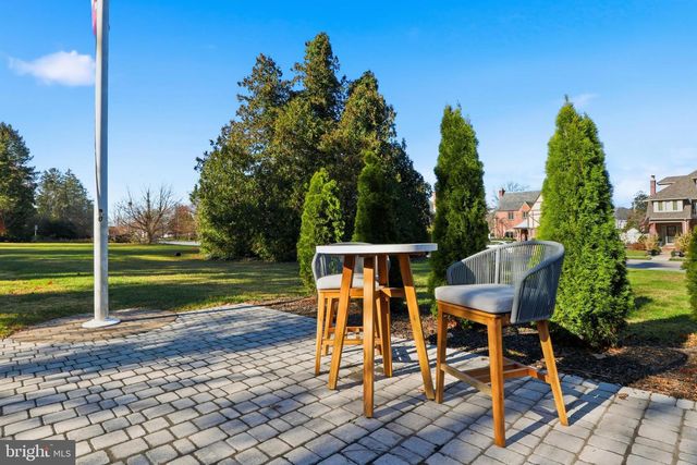 1000 SMALLBROOK LN, York, PA 17403