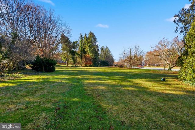 1000 SMALLBROOK LN, York, PA 17403