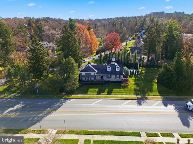 1000 SMALLBROOK LN, York, PA 17403