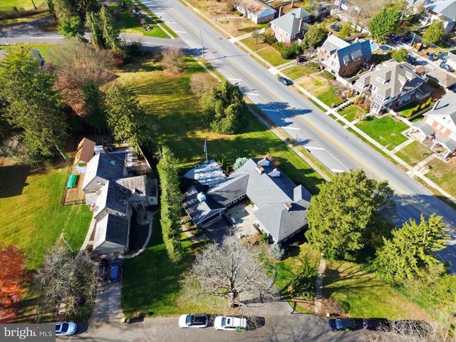 1000 SMALLBROOK LN, York, PA 17403