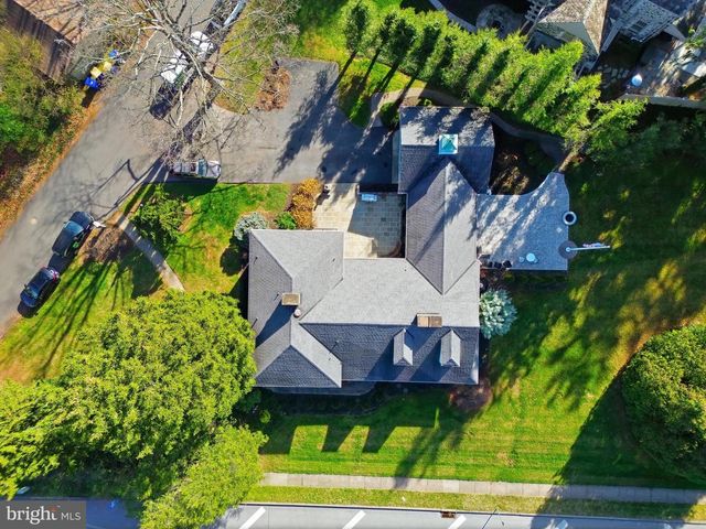 1000 SMALLBROOK LN, York, PA 17403