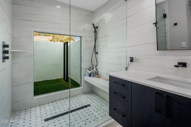 9056 N ARROYA VISTA Drive, Phoenix, AZ 85028