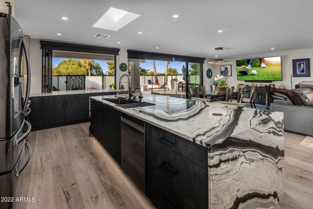 9056 N ARROYA VISTA Drive, Phoenix, AZ 85028