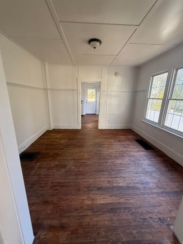 74 Harrington Avenue, Rutland City, VT 05701