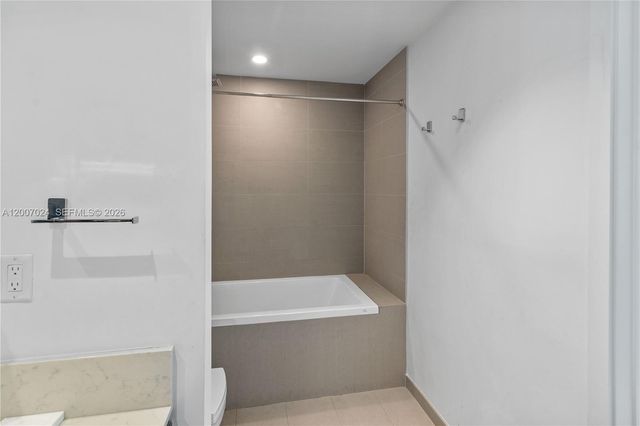 1080 Brickell Ave 3502, Miami, FL 33131