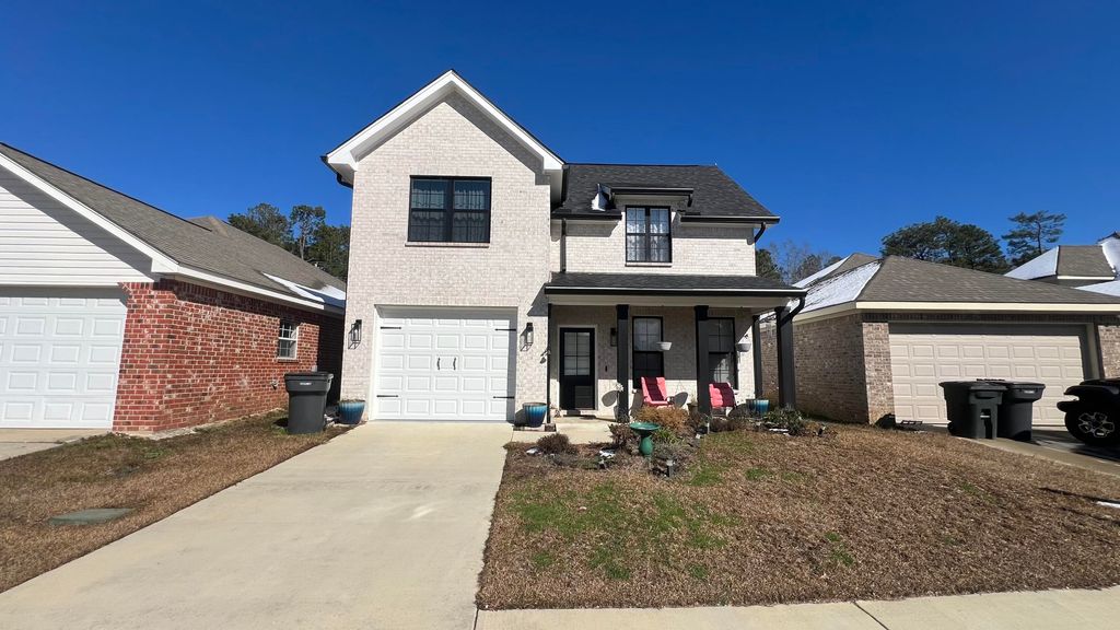 19 Bridgefield Ct., Hattiesburg, MS 39402