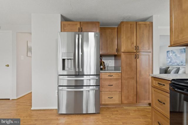 5755 HEMING AVE, Springfield, VA 22151