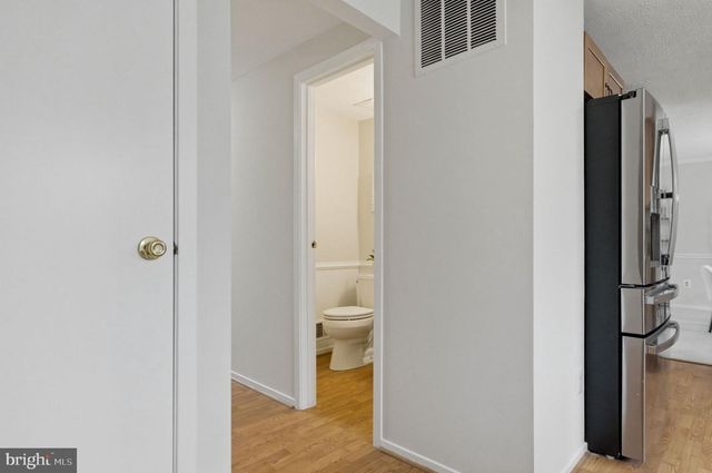 5755 HEMING AVE, Springfield, VA 22151