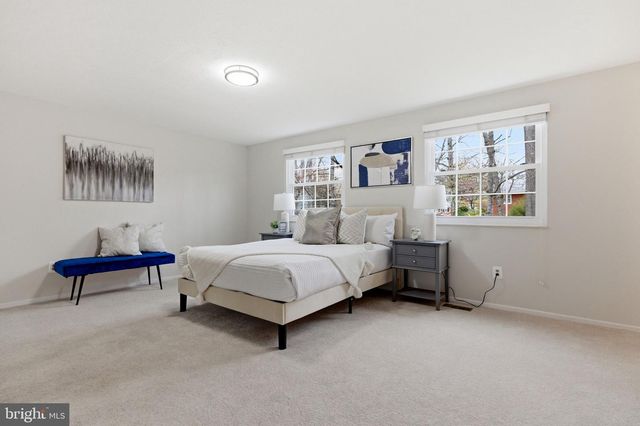 5755 HEMING AVE, Springfield, VA 22151