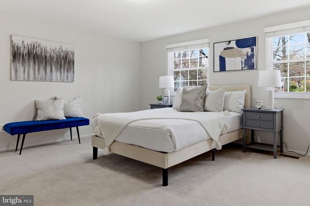 5755 HEMING AVE, Springfield, VA 22151