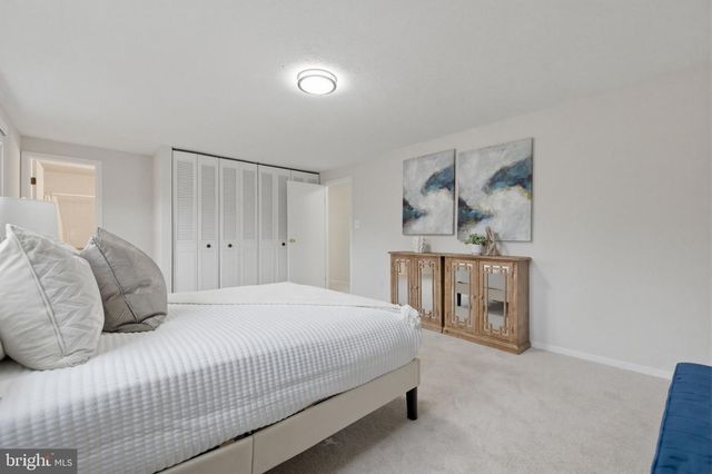 5755 HEMING AVE, Springfield, VA 22151