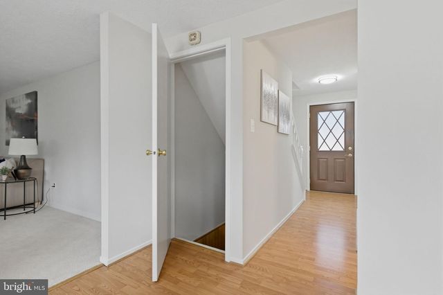 5755 HEMING AVE, Springfield, VA 22151