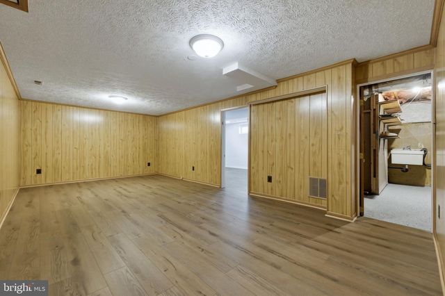 5755 HEMING AVE, Springfield, VA 22151