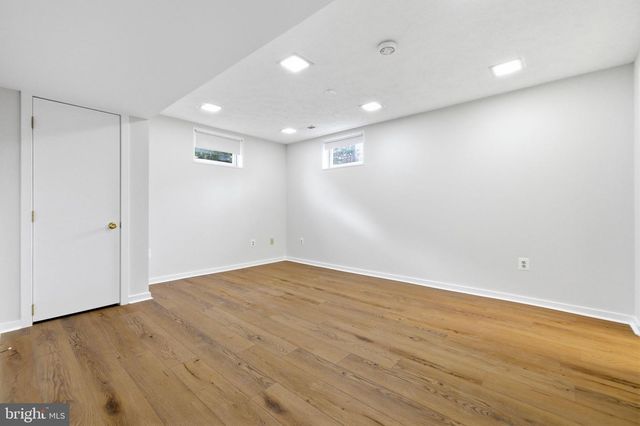 5755 HEMING AVE, Springfield, VA 22151