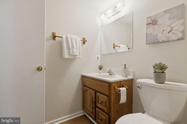 5755 HEMING AVE, Springfield, VA 22151