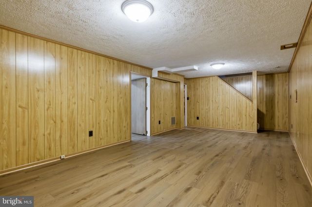 5755 HEMING AVE, Springfield, VA 22151