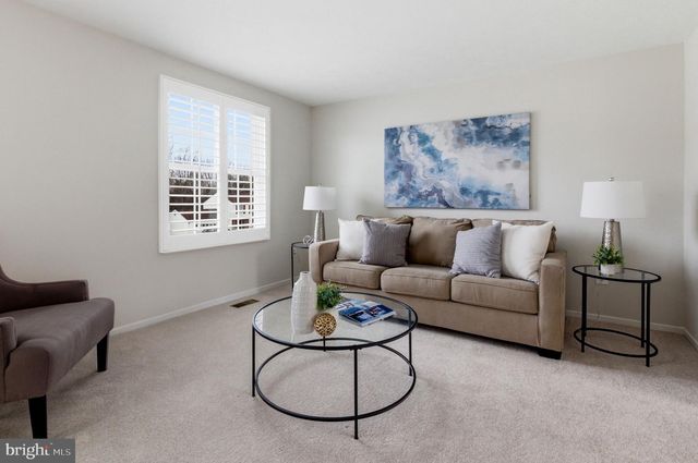 5755 HEMING AVE, Springfield, VA 22151