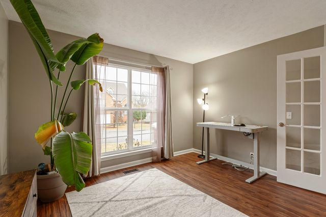 5233 Catspaw Dr, Antioch, TN 37013