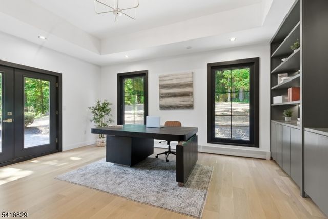 60 Brookside Dr, Upper Saddle River Boro, NJ 07458