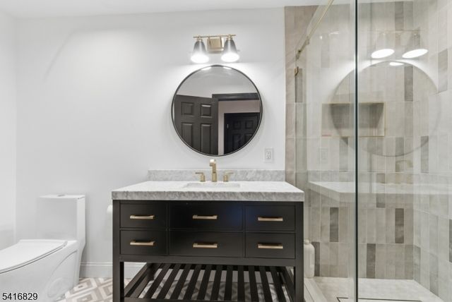 60 Brookside Dr, Upper Saddle River Boro, NJ 07458