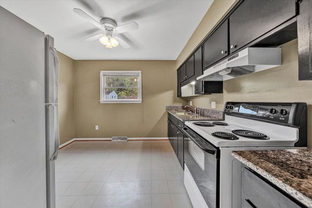 4611 Casper DR, Roanoke, VA 24019