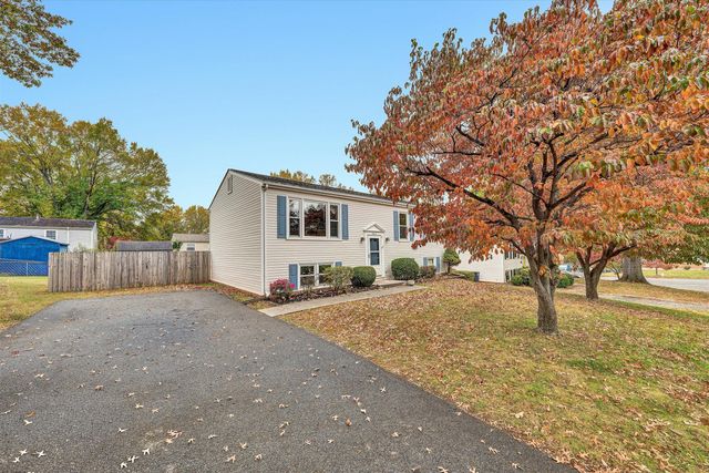 4611 Casper DR, Roanoke, VA 24019