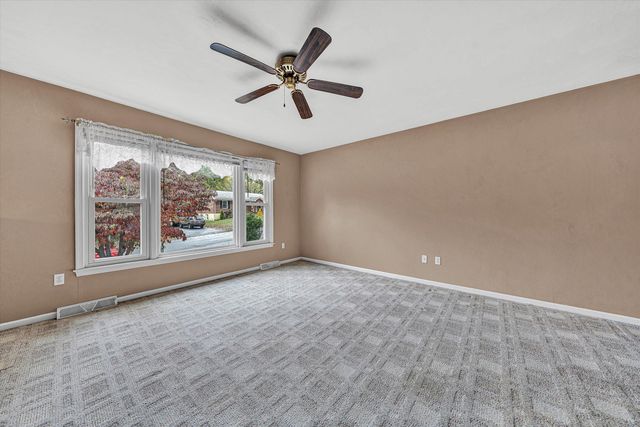 4611 Casper DR, Roanoke, VA 24019