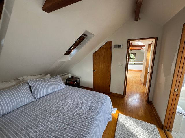 2742 N Kenmore Avenue, Chicago, IL 60614